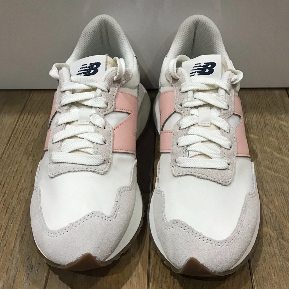 New Balance women's 7.5